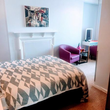 Lea Hurst B & B ボーンマス エクステリア 写真