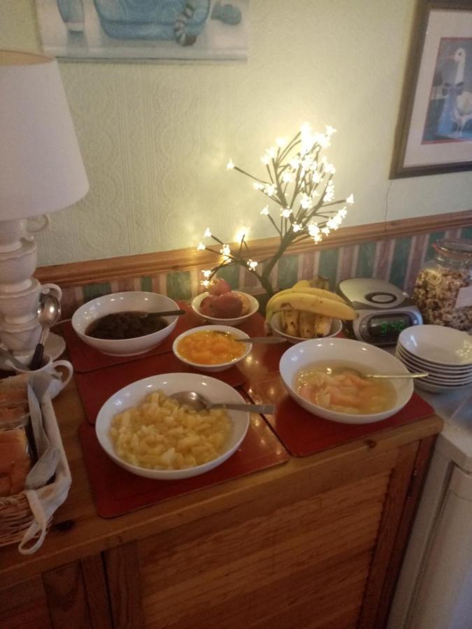 Lea Hurst B & B ボーンマス エクステリア 写真