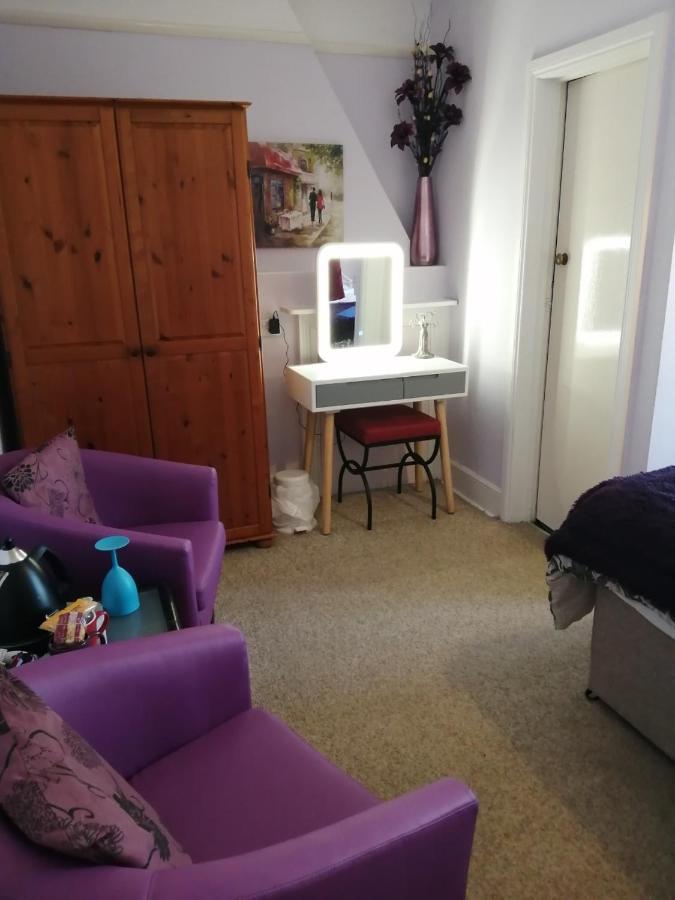 Lea Hurst B & B ボーンマス エクステリア 写真