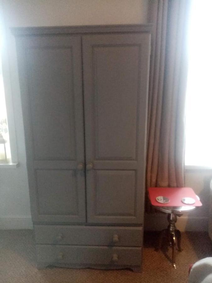 Lea Hurst B & B ボーンマス エクステリア 写真