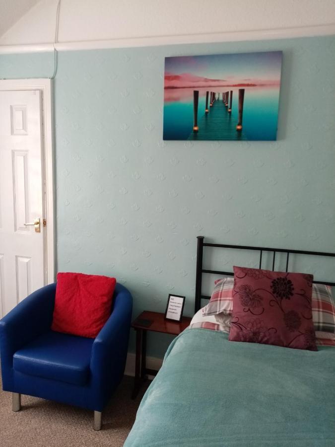 Lea Hurst B & B ボーンマス エクステリア 写真